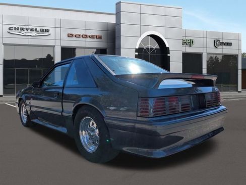 Used 1989 Ford Mustang GT RWD image 6