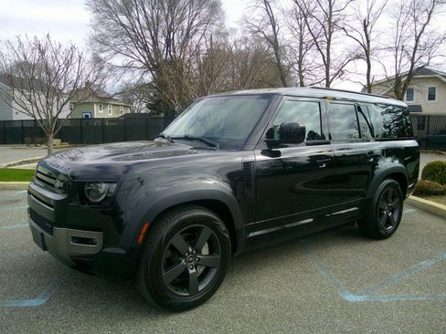 Used 2023 Land Rover Defender 130 X-Dynamic SE AWD/4WD image 56