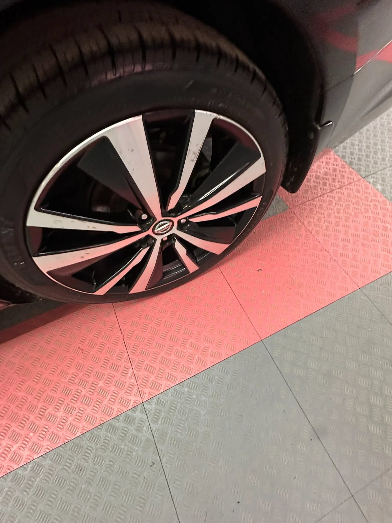 Used 2019 Nissan Altima 2.5 Platinum FWD image 34