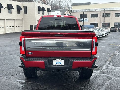Used 2024 Ford F350 Platinum w/ FX4 Off-Road Package image 7