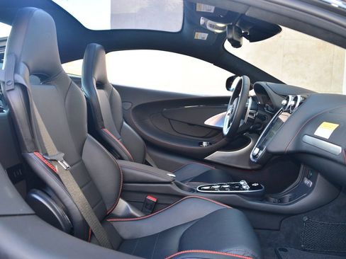 Used 2023 McLaren GT image 10