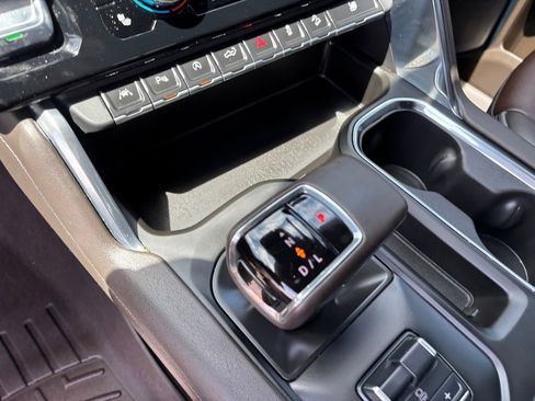 Used 2024 GMC Sierra 1500 Denali w/ Technology Package image 14