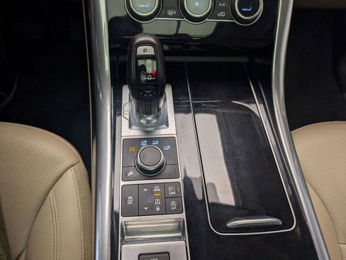 Used 2017 Land Rover Range Rover Sport HSE AWD/4WD image 24