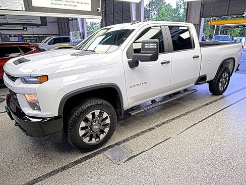 Used 2021 Chevrolet Silverado 2500 Custom w/ Custom Value Package RWD image 2