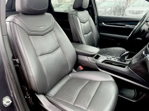 Used 2022 Cadillac XT5 Premium Luxury w/ LPO, Floor Liner Package image 14