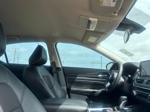 Certified 2022 Nissan Altima 2.5 SR FWD image 29