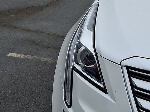 Used 2019 Cadillac XT5 Luxury image 9