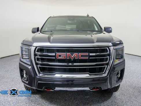 Used 2023 GMC Yukon XL AT4 w/ AT4 Premium Package AWD/4WD image 2