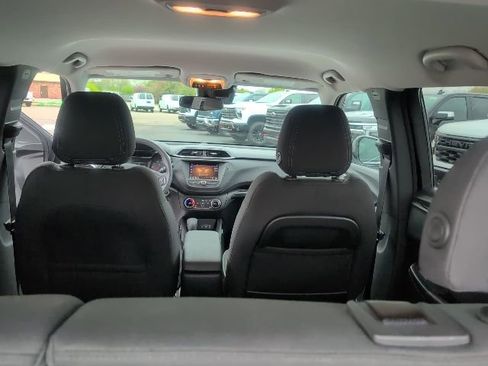 Used 2023 Chevrolet TrailBlazer LT FWD image 37