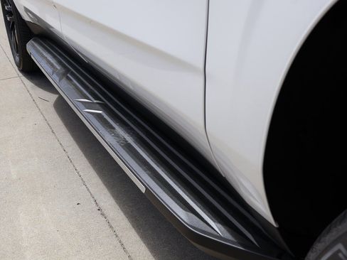 New 2025 Chevrolet Suburban Premier image 10