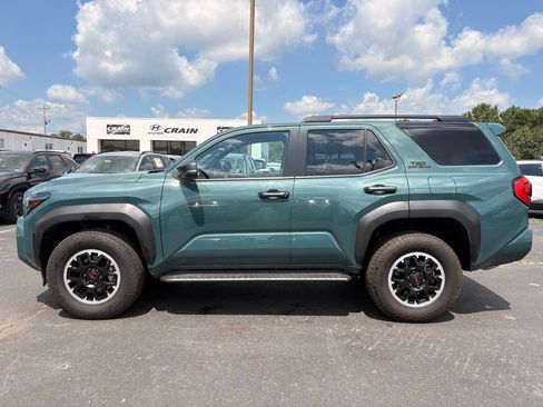 Used 2025 Toyota 4Runner TRD Off-Road AWD/4WD image 4