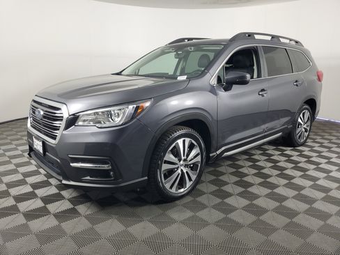 Used 2022 Subaru Ascent Limited image 8