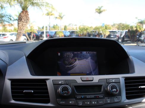 Used 2013 Honda Odyssey Touring Elite image 22