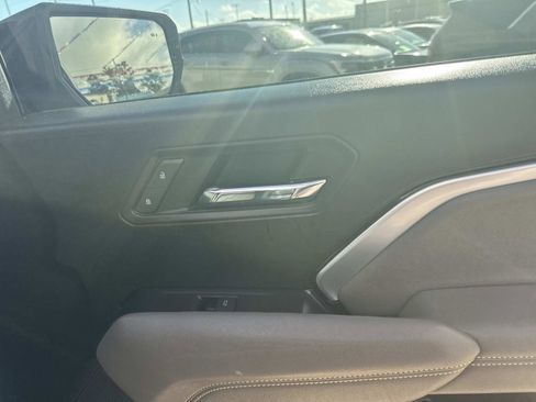 Used 2024 Chevrolet Colorado ZR2 w/ Technology Package image 14