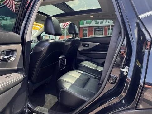 Used 2020 Nissan Murano SL w/ Moonroof Package FWD image 9