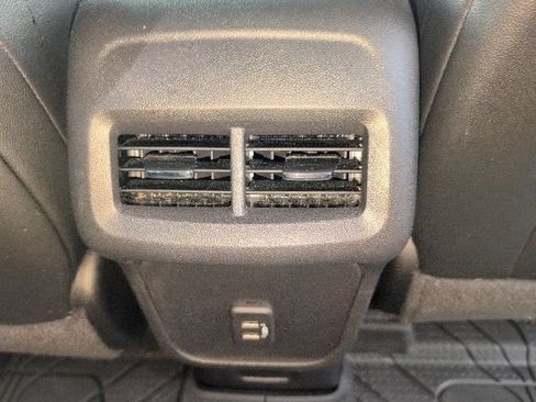 Used 2024 Chevrolet Equinox RS AWD/4WD image 13