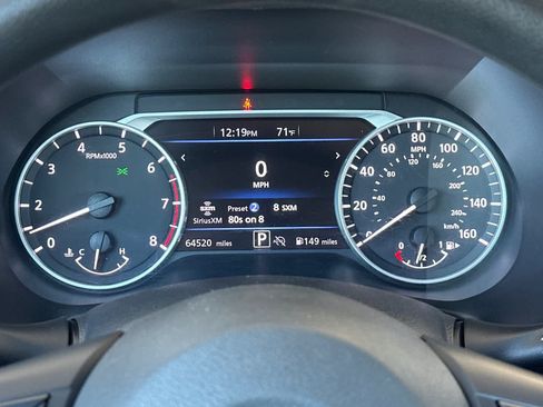 Used 2024 Nissan Sentra SV FWD image 23