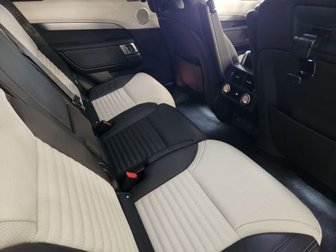 New 2026 Land Rover Discovery Limited Edition image 30