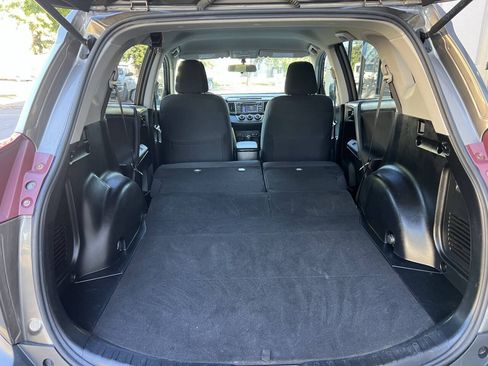 Used 2015 Toyota RAV4 LE FWD image 21