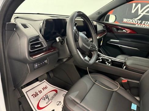 New 2026 Chevrolet Traverse Z71 image 13