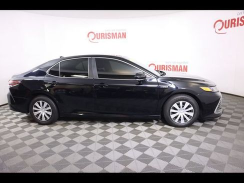 Used 2021 Toyota Camry LE FWD image 23