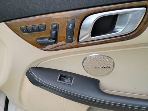 Used 2015 Mercedes-Benz SLK 250 image 39