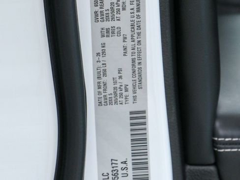 Used 2026 Jeep Grand Cherokee L Limited AWD/4WD image 35