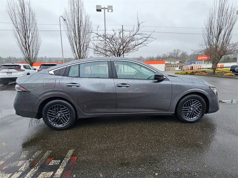 New 2026 Nissan Sentra SV image 4