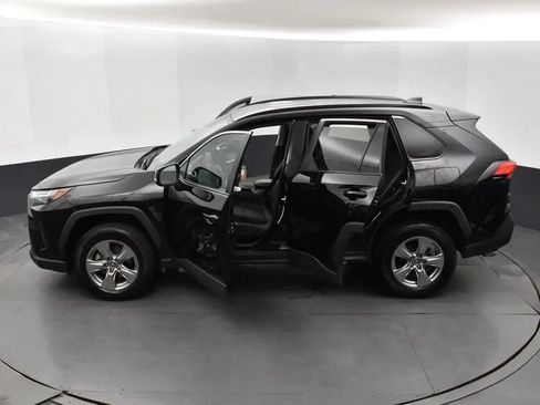 Used 2024 Toyota RAV4 XLE FWD image 7