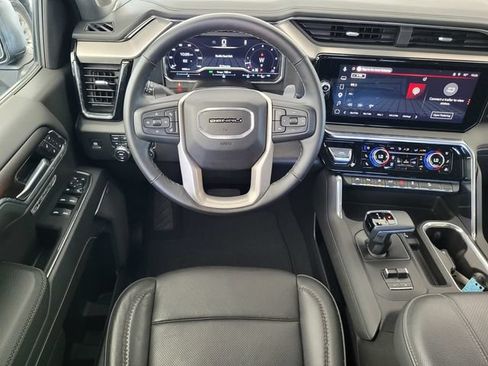 Used 2025 GMC Sierra 1500 Denali w/ Denali Reserve Package AWD/4WD image 16