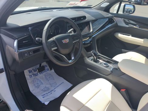 Certified 2024 Cadillac XT6 Sport AWD/4WD image 9