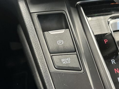 Certified 2020 Honda CR-V Touring image 24