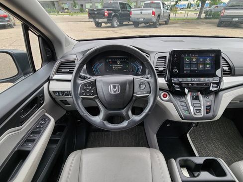 Used 2024 Honda Odyssey EX-L image 18