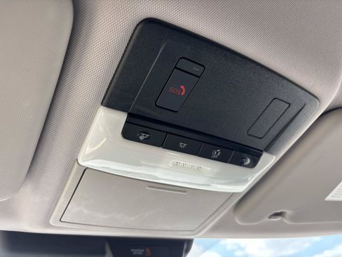 Used 2024 Mitsubishi Outlander SE FWD image 25