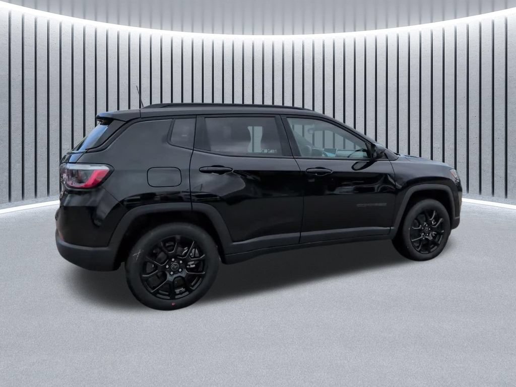 New 2026 Jeep Compass Latitude AWD/4WD image 5