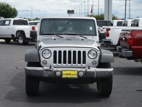 Used 2018 Jeep Wrangler Unlimited Sport S AWD/4WD image 3