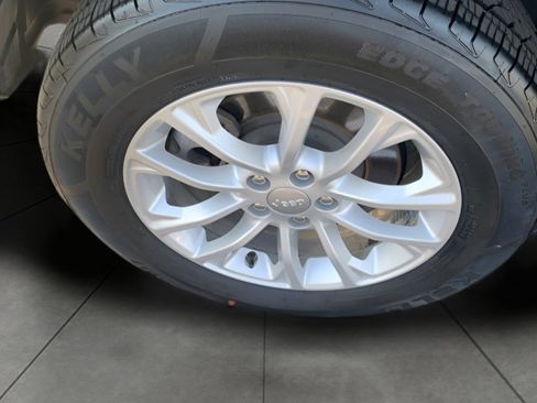 Used 2022 Jeep Cherokee Latitude Lux image 22