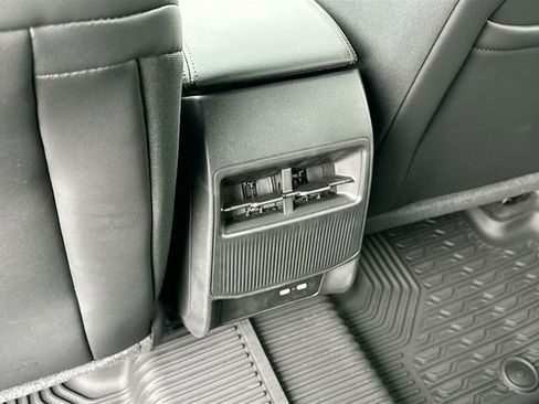 New 2026 Jeep Cherokee Limited image 18