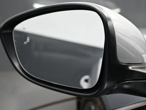 Used 2023 Honda Accord EX image 4