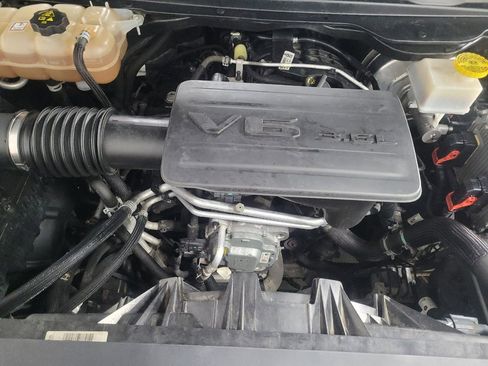 Used 2019 RAM 1500 Big Horn AWD/4WD image 30
