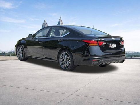 Certified 2024 Nissan Altima 2.0 SR FWD image 23