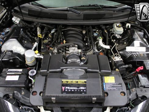 Used 1999 Pontiac Firebird Formula image 18