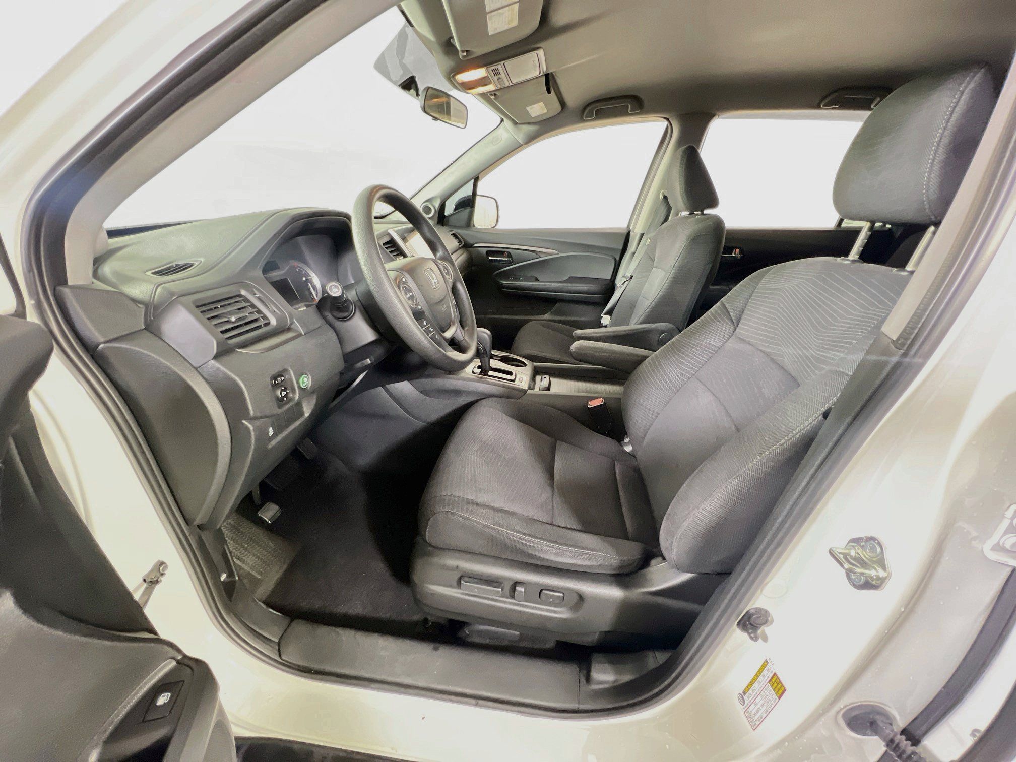 Used 2017 Honda Pilot EX image 19