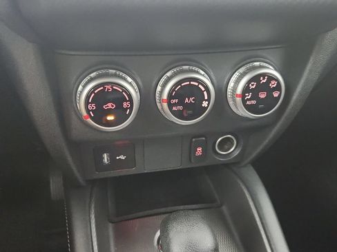 Used 2025 Mitsubishi Outlander Sport ES AWD/4WD image 10