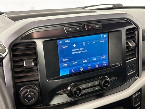 Used 2023 Ford F150 XLT w/ Trailer Tow Package image 14