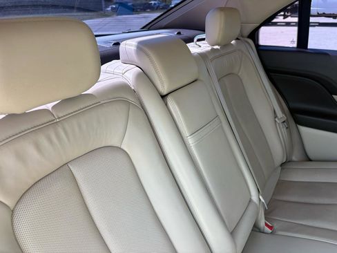 Used 2018 Lincoln Continental Reserve w/ Continental Climate Package AWD/4WD image 54