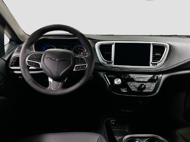 New 2026 Chrysler Pacifica Select AWD/4WD image 20