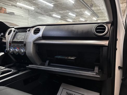 Used 2018 Toyota Tundra SR5 image 31
