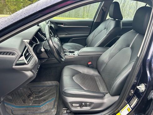 Used 2022 Toyota Camry XSE image 13