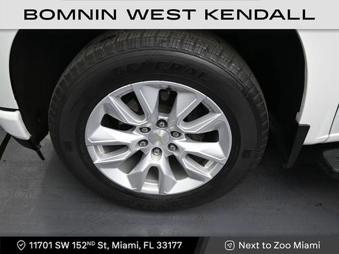 Used 2022 Chevrolet Silverado 1500 Custom image 9